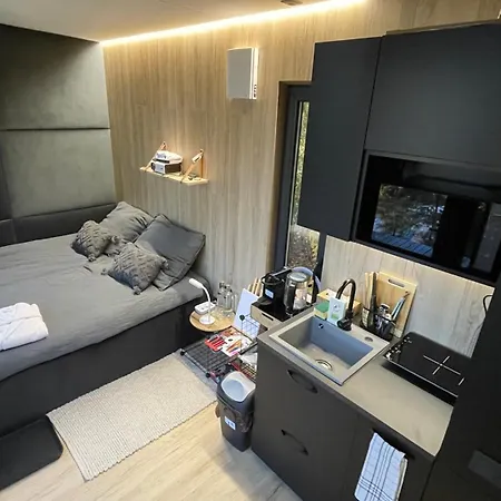 Kemping Quiet Anomaly Glamping Forest & Wellness Retreat Adults Only