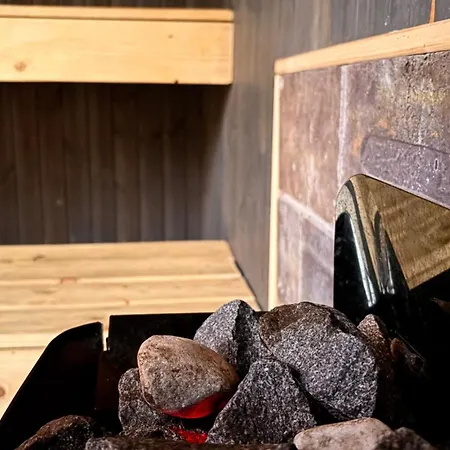 Quiet Anomaly Glamping Forest & Wellness Retreat Adults Only *